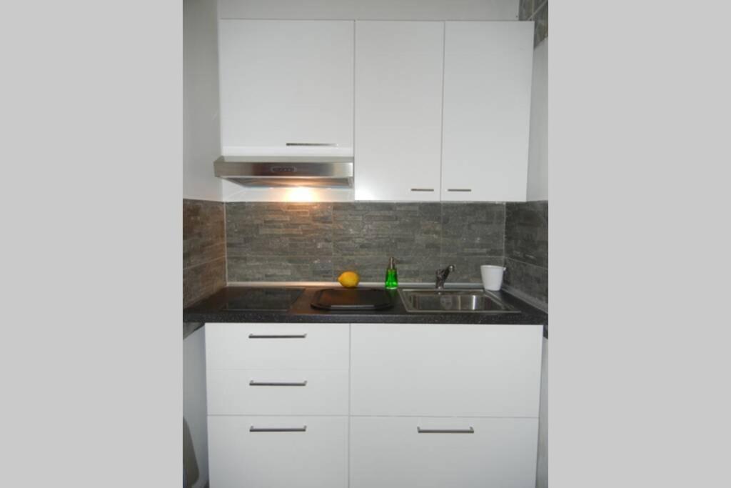 "Little Sicilian Home"-Room With A Private Bathroom & Kitchen -Fridge - And Shared A Beautiful Terrace On Hostel Taormina Center Ngoại thất bức ảnh
