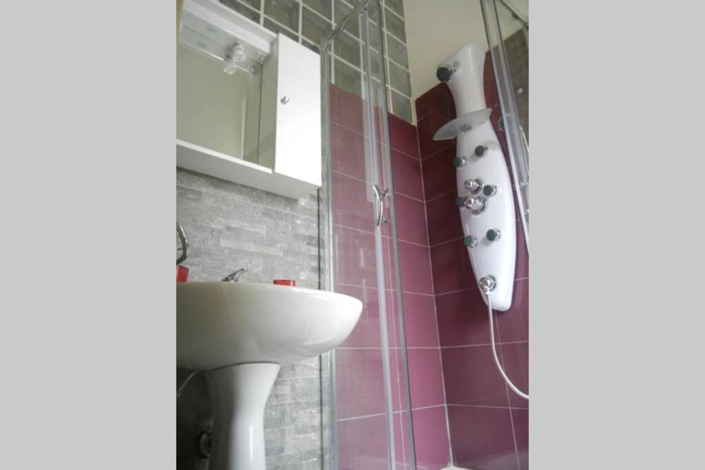 "Little Sicilian Home"-Room With A Private Bathroom & Kitchen -Fridge - And Shared A Beautiful Terrace On Hostel Taormina Center Ngoại thất bức ảnh
